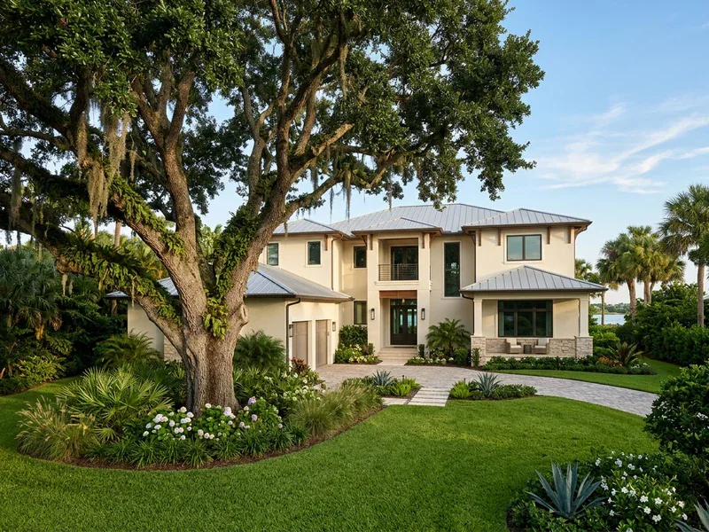 Mature Florida oak tree on a well-maintained Port St. Lucie residential property being evaluated before tree service work
